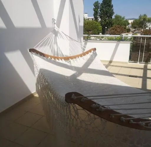 T3 Em Apartamento *
